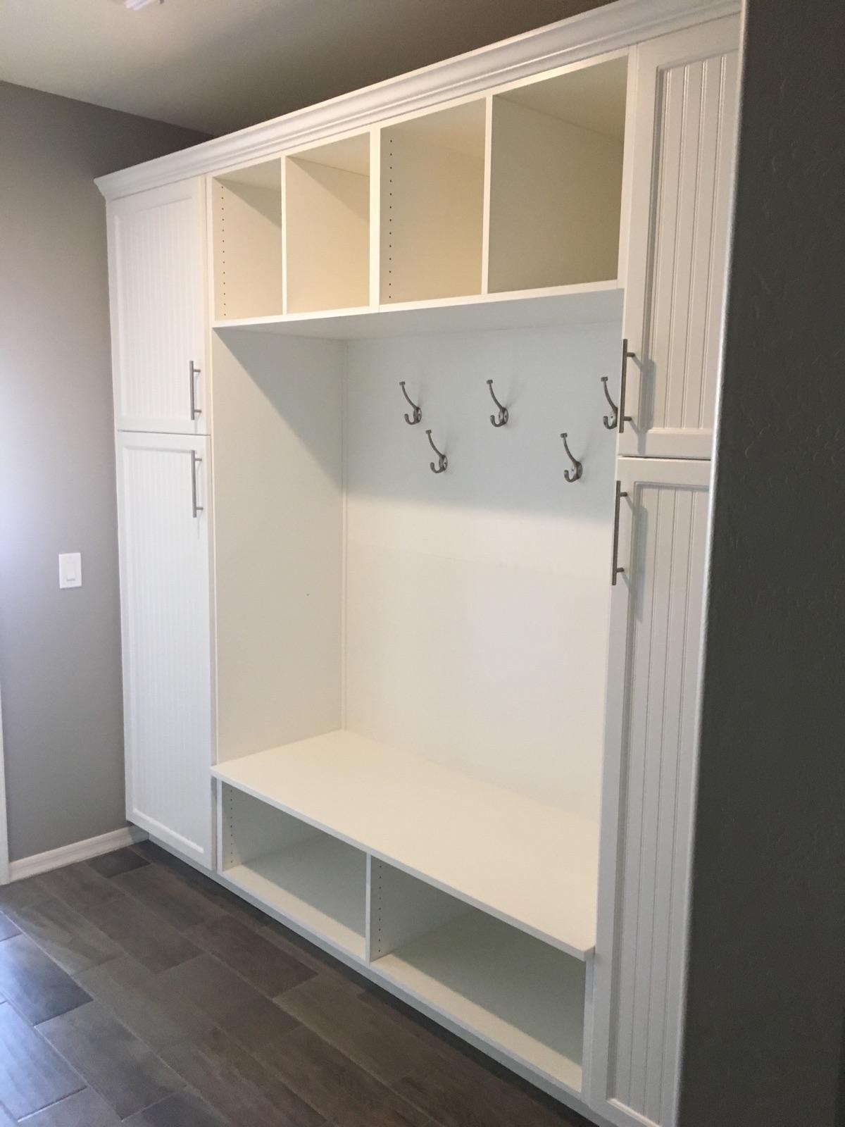 Kids Lockers Mud Rooms Esolutionsaz White Mudroom Cabinetry