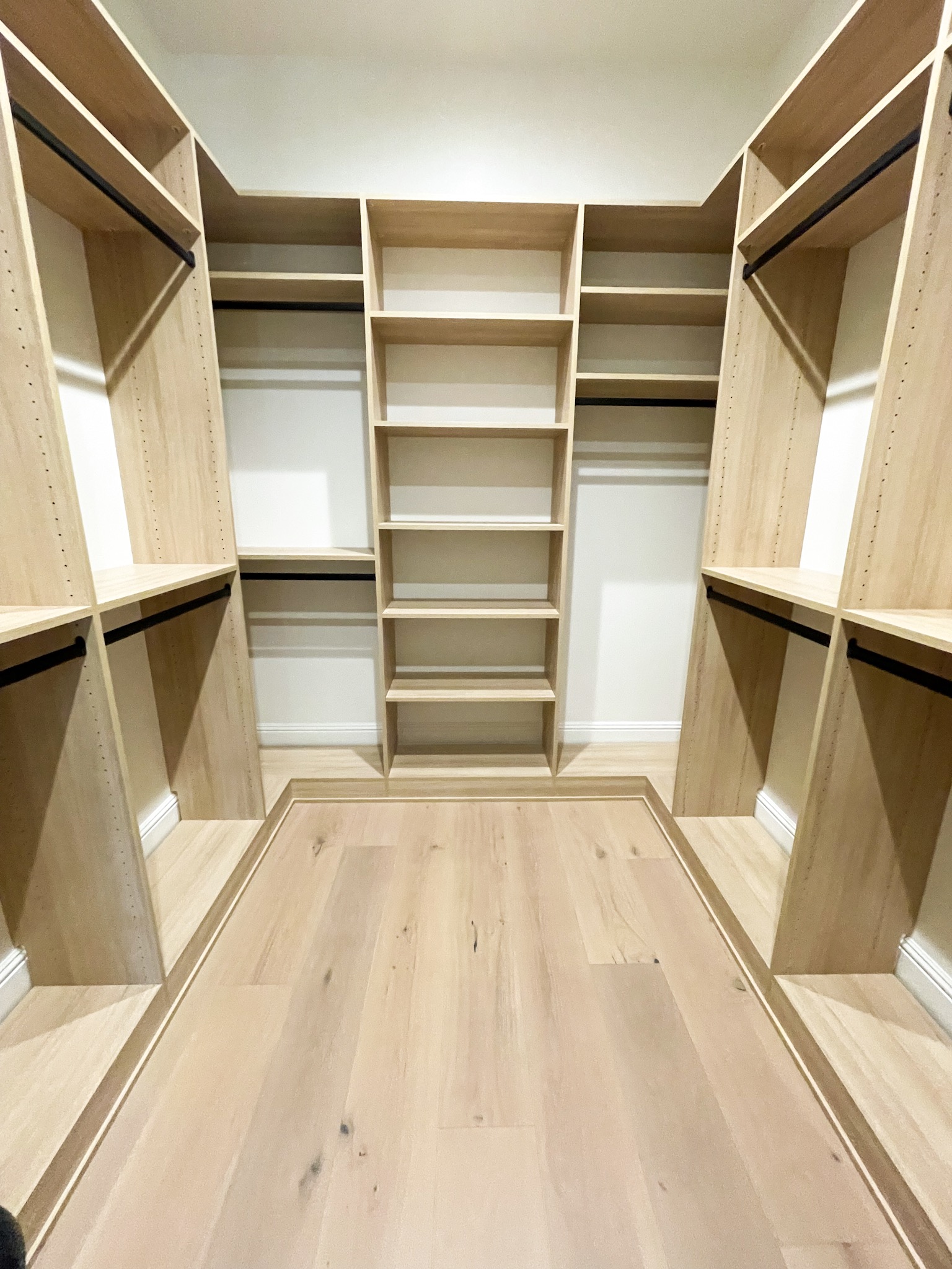 custom closet designers in the Phoenix az area