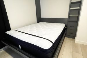 Grey Murphy / Wallbed